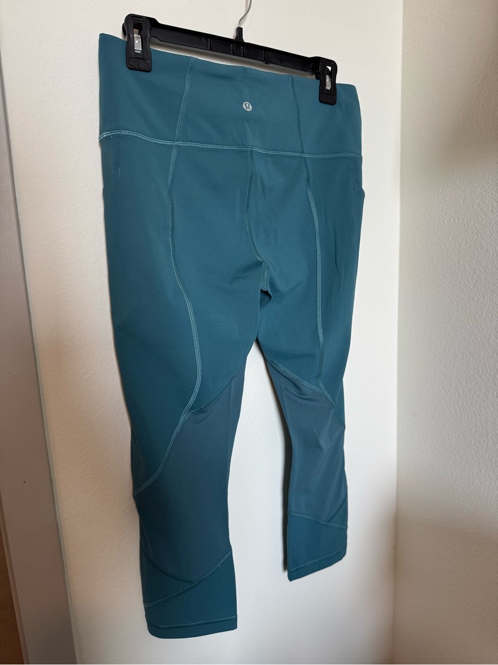 Lululemon pace rival high rise crop 22” - Picture 2 of 6